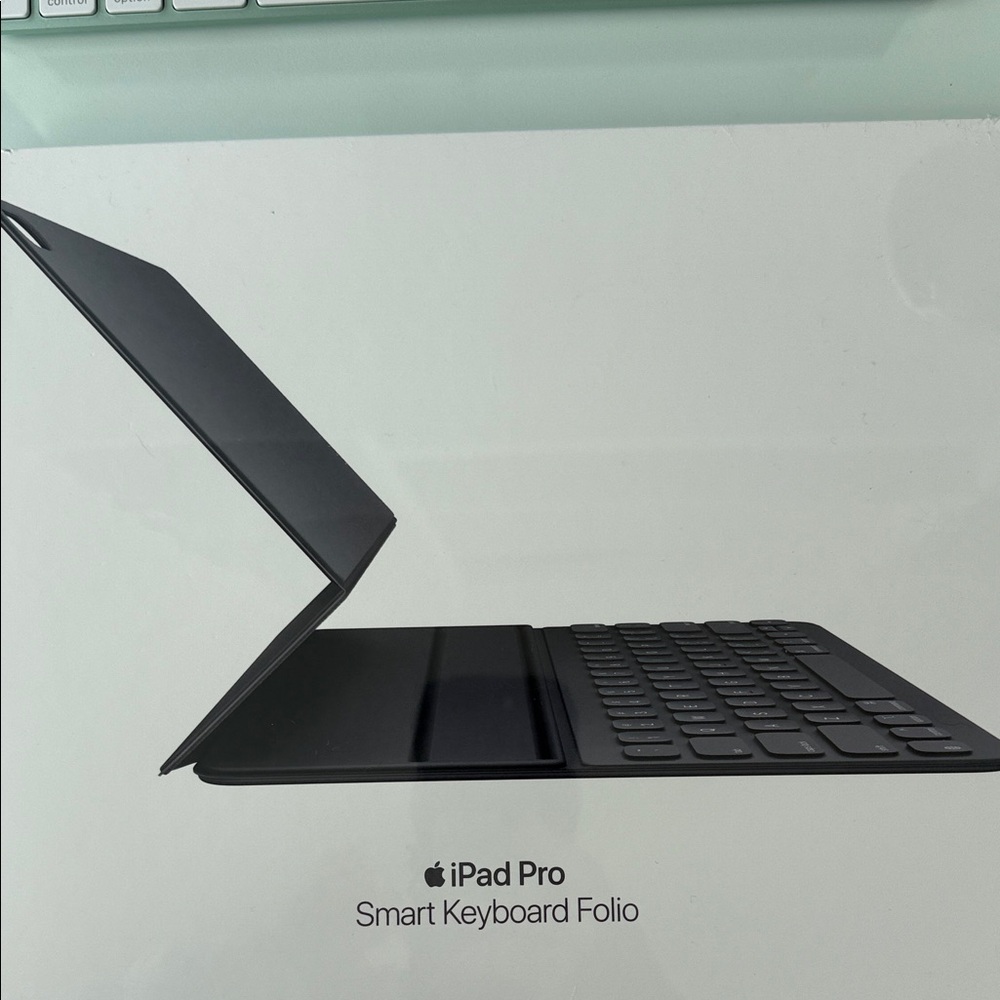 Apple iPad Pro Keyboard Folio - Dark Gray